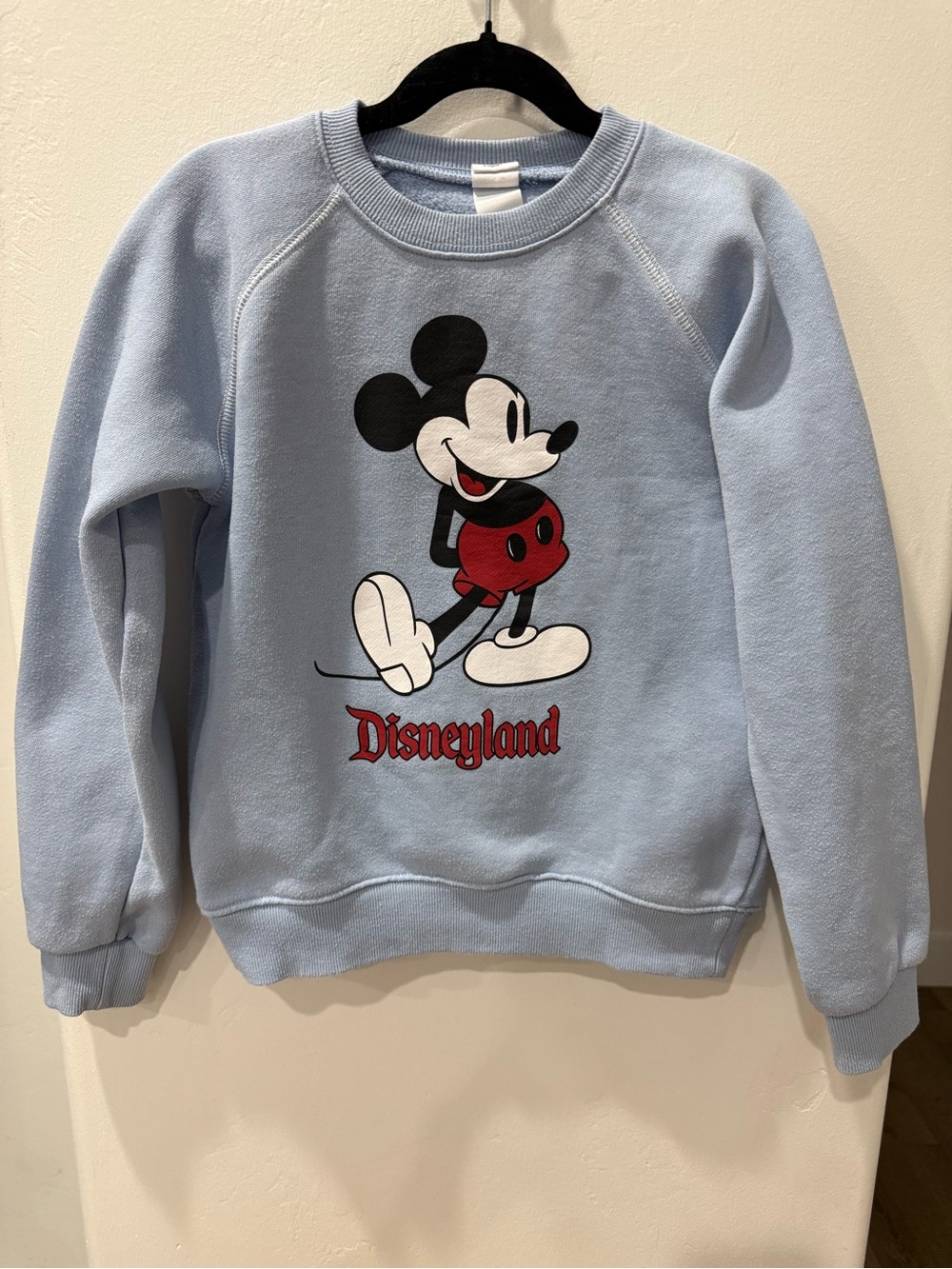 Disney Disneyland Mickey Mouse Crewneck Sweatshirt. Size 9/10